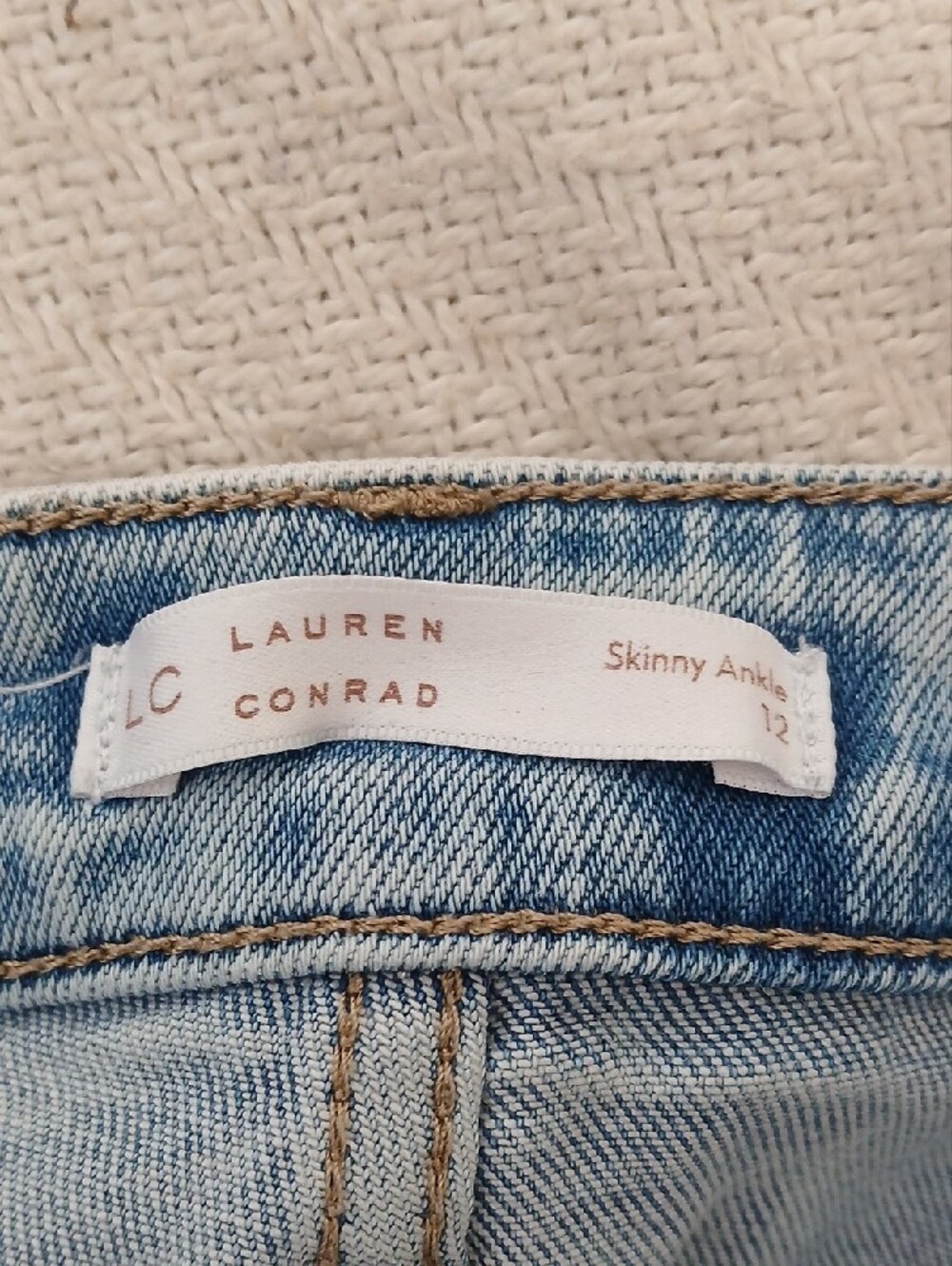 LC Lauren Conrad Light Blue Washed Skinny Ankle - Picture 5 of 7